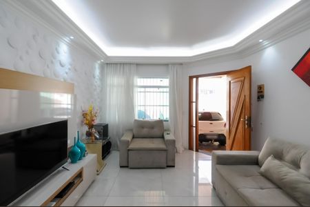 Casa à venda com 143m², 3 quartos e 4 vagasSala