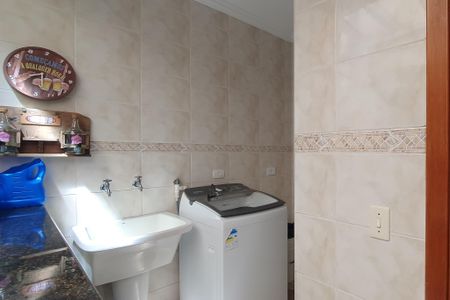 Casa à venda com 143m², 3 quartos e 4 vagasÁrea de Serviço