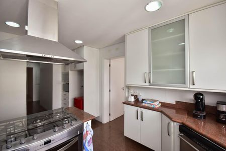 Apartamento à venda com 591m², 4 quartos e 5 vagasCozinha