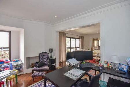 Apartamento à venda com 591m², 4 quartos e 5 vagasEscritório