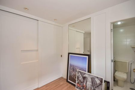 Apartamento à venda com 591m², 4 quartos e 5 vagasSuíte 2