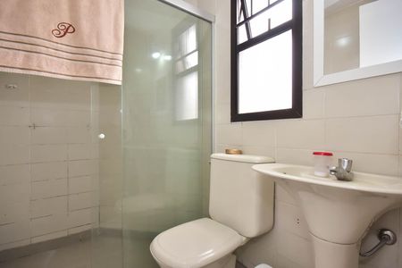 Apartamento à venda com 591m², 4 quartos e 5 vagasBanheiro de Serviço