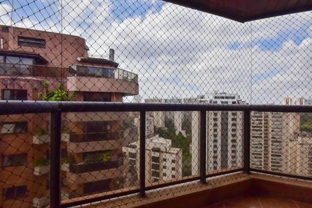 Apartamento à venda com 591m², 4 quartos e 5 vagasVaranda da Suíte 4