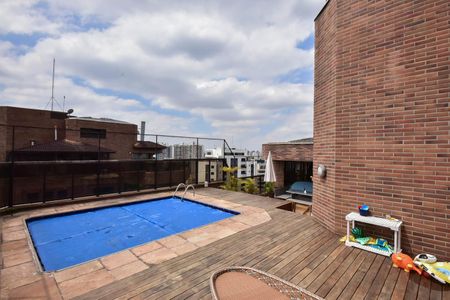 Apartamento à venda com 591m², 4 quartos e 5 vagasPiscina da Cobertura