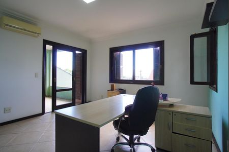 Casa à venda com 330m², 5 quartos e 4 vagasSuíte 2 - Segundo Andar