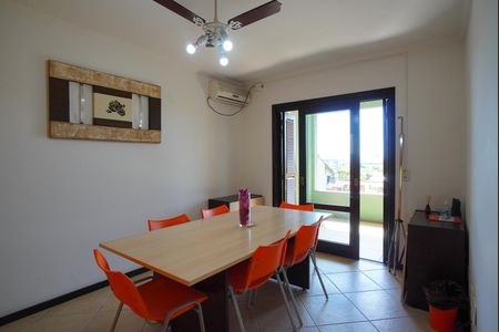 Casa à venda com 330m², 5 quartos e 4 vagasQuarto 4 - Segundo Andar