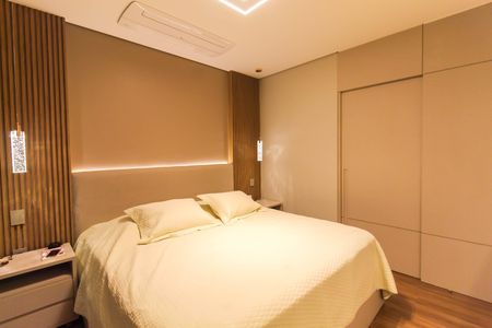 Apartamento à venda com 270m², 3 quartos e 2 vagas Apartamento à venda com 270m², 3 quartos e 2 vagasSuíte 3