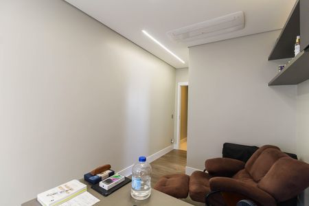 Apartamento à venda com 270m², 3 quartos e 2 vagas Apartamento à venda com 270m², 3 quartos e 2 vagasSuíte 1