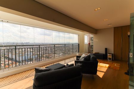 Apartamento à venda com 270m², 3 quartos e 2 vagas Apartamento à venda com 270m², 3 quartos e 2 vagasCobertura