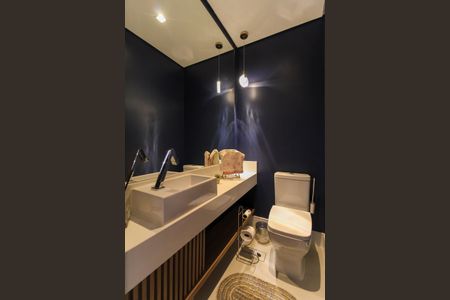 Apartamento à venda com 270m², 3 quartos e 2 vagas Apartamento à venda com 270m², 3 quartos e 2 vagasLavabo