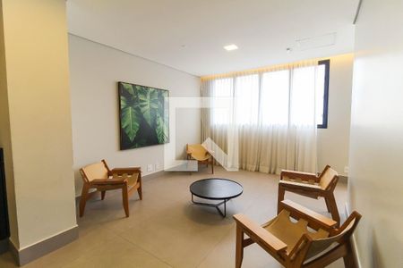 Apartamento à venda com 270m², 3 quartos e 2 vagas Apartamento à venda com 270m², 3 quartos e 2 vagasÁrea comum - Hall