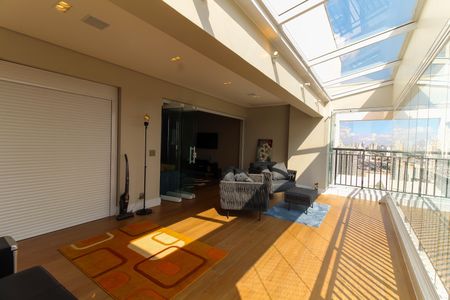 Apartamento à venda com 270m², 3 quartos e 2 vagas Apartamento à venda com 270m², 3 quartos e 2 vagasCobertura