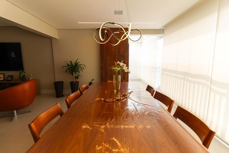 Apartamento à venda com 270m², 3 quartos e 2 vagas Apartamento à venda com 270m², 3 quartos e 2 vagasSala/Cozinha