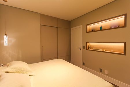 Apartamento à venda com 270m², 3 quartos e 2 vagas Apartamento à venda com 270m², 3 quartos e 2 vagasSuíte 3