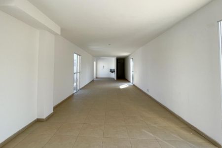 Apartamento à venda com 62m², 2 quartos e 1 vaga Apartamento à venda com 62m², 2 quartos e 1 vagaÁrea comum - Salão de festas