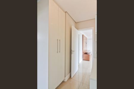 Apartamento à venda com 98m², 3 quartos e 2 vagas Apartamento à venda com 98m², 3 quartos e 2 vagasCorredor
