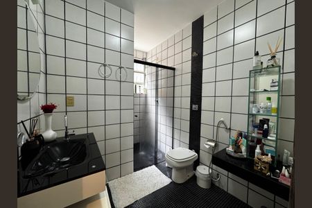 Apartamento à venda com 100m², 2 quartos e 1 vaga Apartamento à venda com 100m², 2 quartos e 1 vagaBanheiro 1