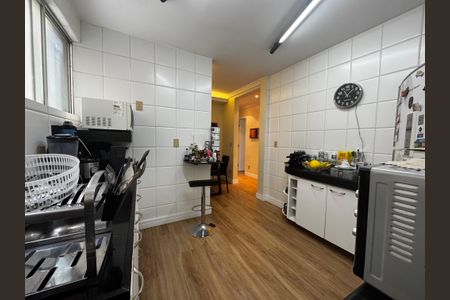 Apartamento à venda com 100m², 2 quartos e 1 vaga Apartamento à venda com 100m², 2 quartos e 1 vagaCozinha