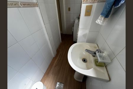 Apartamento à venda com 100m², 2 quartos e 1 vaga Apartamento à venda com 100m², 2 quartos e 1 vagaBanheiro 2