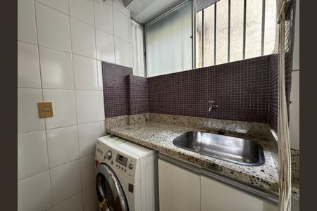 Apartamento à venda com 100m², 2 quartos e 1 vaga Apartamento à venda com 100m², 2 quartos e 1 vagaÁrea de serviço