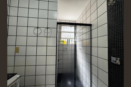 Apartamento à venda com 100m², 2 quartos e 1 vaga Apartamento à venda com 100m², 2 quartos e 1 vagaBanheiro 1