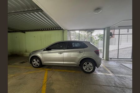 Apartamento à venda com 100m², 2 quartos e 1 vaga Apartamento à venda com 100m², 2 quartos e 1 vagaGaragem