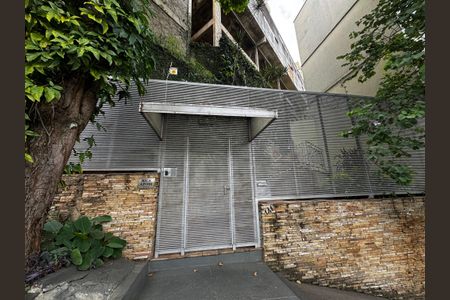 Apartamento à venda com 100m², 2 quartos e 1 vaga Apartamento à venda com 100m², 2 quartos e 1 vagaFachada