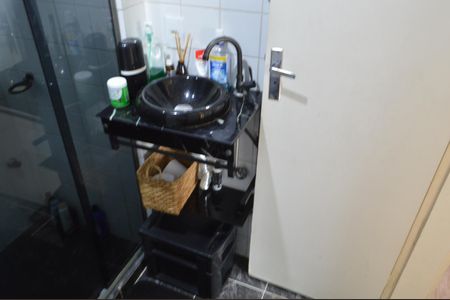 Apartamento à venda com 62m², 2 quartos e 1 vaga Apartamento à venda com 62m², 2 quartos e 1 vagaBanheiro