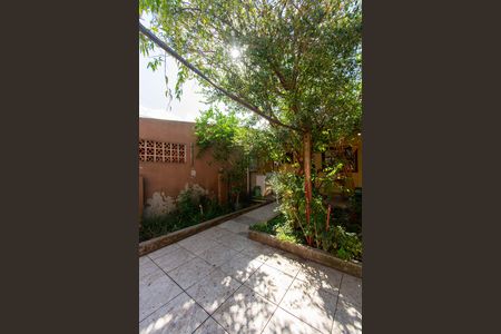 Casa à venda com 300m², 6 quartos e 3 vagas Casa à venda com 300m², 6 quartos e 3 vagasÁrea comum