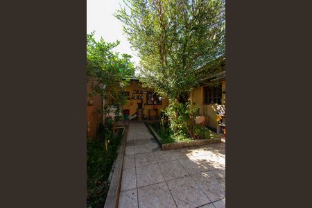 Casa à venda com 300m², 6 quartos e 3 vagas Casa à venda com 300m², 6 quartos e 3 vagasÁrea comum