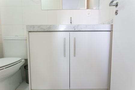 Apartamento à venda com 72m², 2 quartos e 2 vagasBanheiro da Suíte