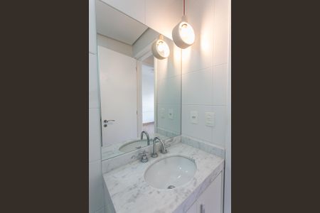 Apartamento à venda com 72m², 2 quartos e 2 vagasBanheiro Social