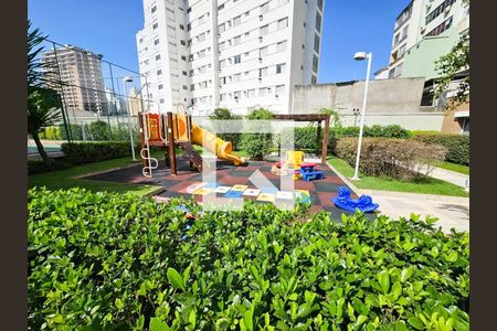 Apartamento à venda com 72m², 2 quartos e 2 vagasÁrea comum - Playground
