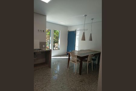 Casa à venda com 333m², 4 quartos e 4 vagas