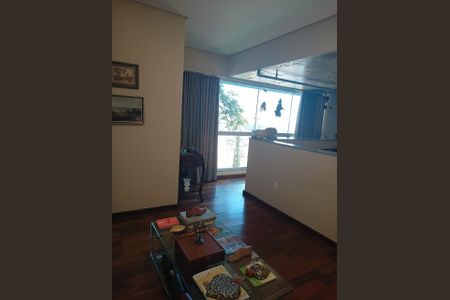 Casa à venda com 333m², 4 quartos e 4 vagas
