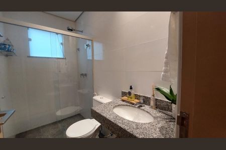 Casa à venda com 333m², 4 quartos e 4 vagas
