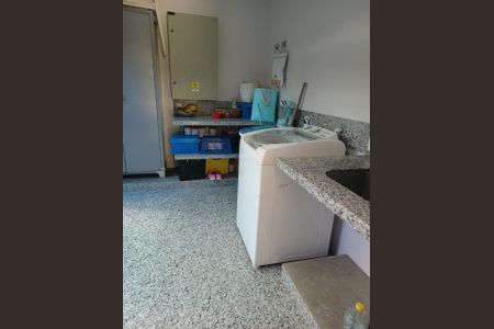 Casa à venda com 333m², 4 quartos e 4 vagas