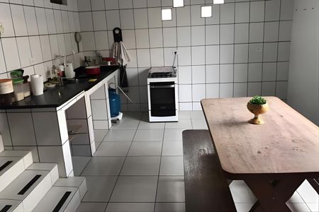Casa à venda com 160m², 4 quartos e 2 vagas