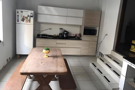 Casa à venda com 160m², 4 quartos e 2 vagas