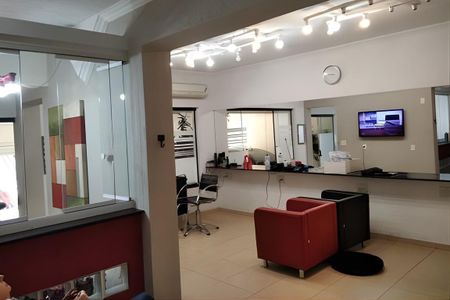 Casa à venda com 160m², 4 quartos e 2 vagas