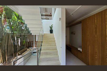 Casa à venda com 419m², 3 quartos e 6 vagas