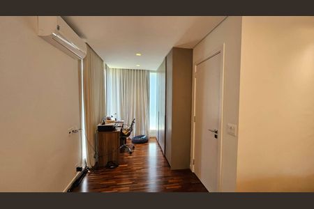 Casa à venda com 419m², 3 quartos e 6 vagas