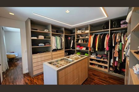 Casa à venda com 419m², 3 quartos e 6 vagas
