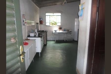 Casa à venda com 300m², 3 quartos e sem vaga