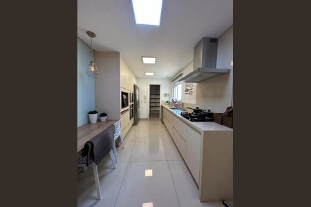 Apartamento à venda com 194m², 3 quartos e 3 vagas Apartamento à venda com 194m², 3 quartos e 3 vagasFoto 08