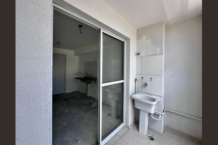 Apartamento à venda com 39m², 2 quartos e sem vaga Apartamento à venda com 39m², 2 quartos e sem vagaSacada Sala