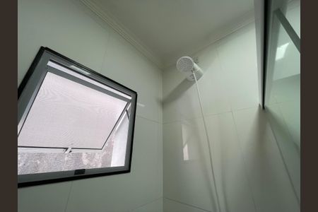 Casa à venda com 200m², 5 quartos e 2 vagas Casa à venda com 200m², 5 quartos e 2 vagasBanheiro Social