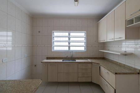 Casa à venda com 142m², 3 quartos e 2 vagas Casa à venda com 142m², 3 quartos e 2 vagasCozinha