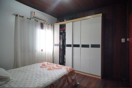 Casa à venda com 150m², 3 quartos e 1 vagaSuíte 