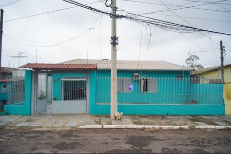 Casa à venda com 150m², 3 quartos e 1 vaga Casa à venda com 150m², 3 quartos e 1 vagaFachada + Placa